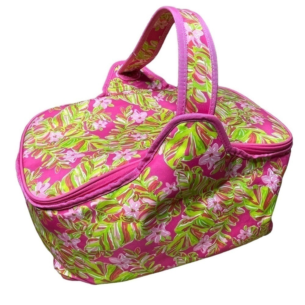 Lilly Pulitzer cooler in Jungle Tumble